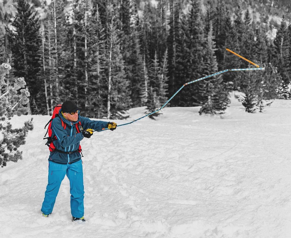 avalanche probe |