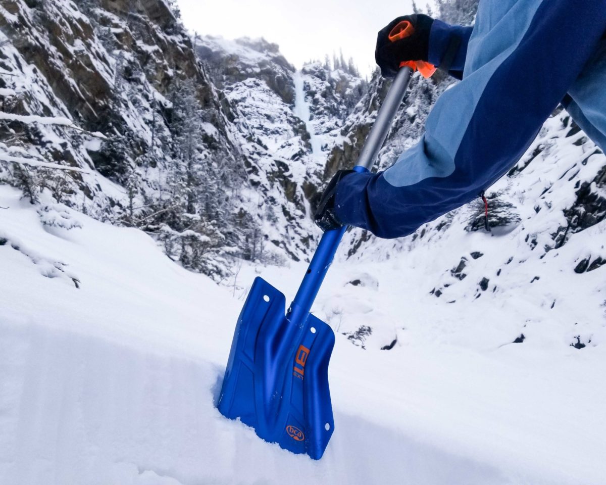 avalanche shovel |