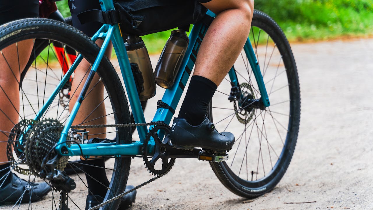 biking |